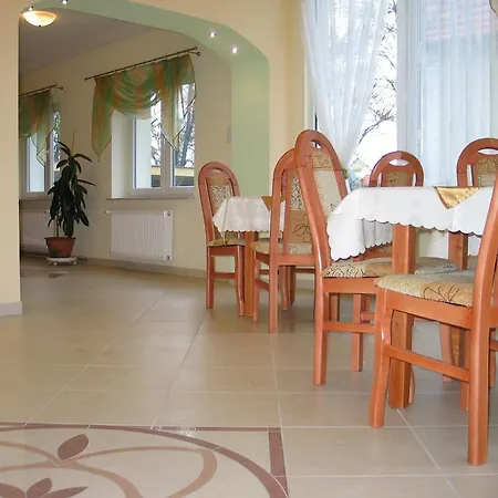 Szálloda Pod Platanami