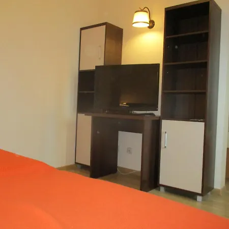 Pod Platanami Szálloda Trzebnica