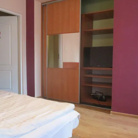 Hotel Pod Platanami Trzebnica