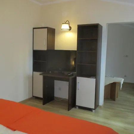 Pod Platanami Hotel Trzebnica