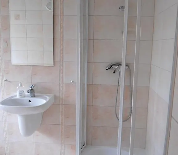 Pod Platanami Trzebnica